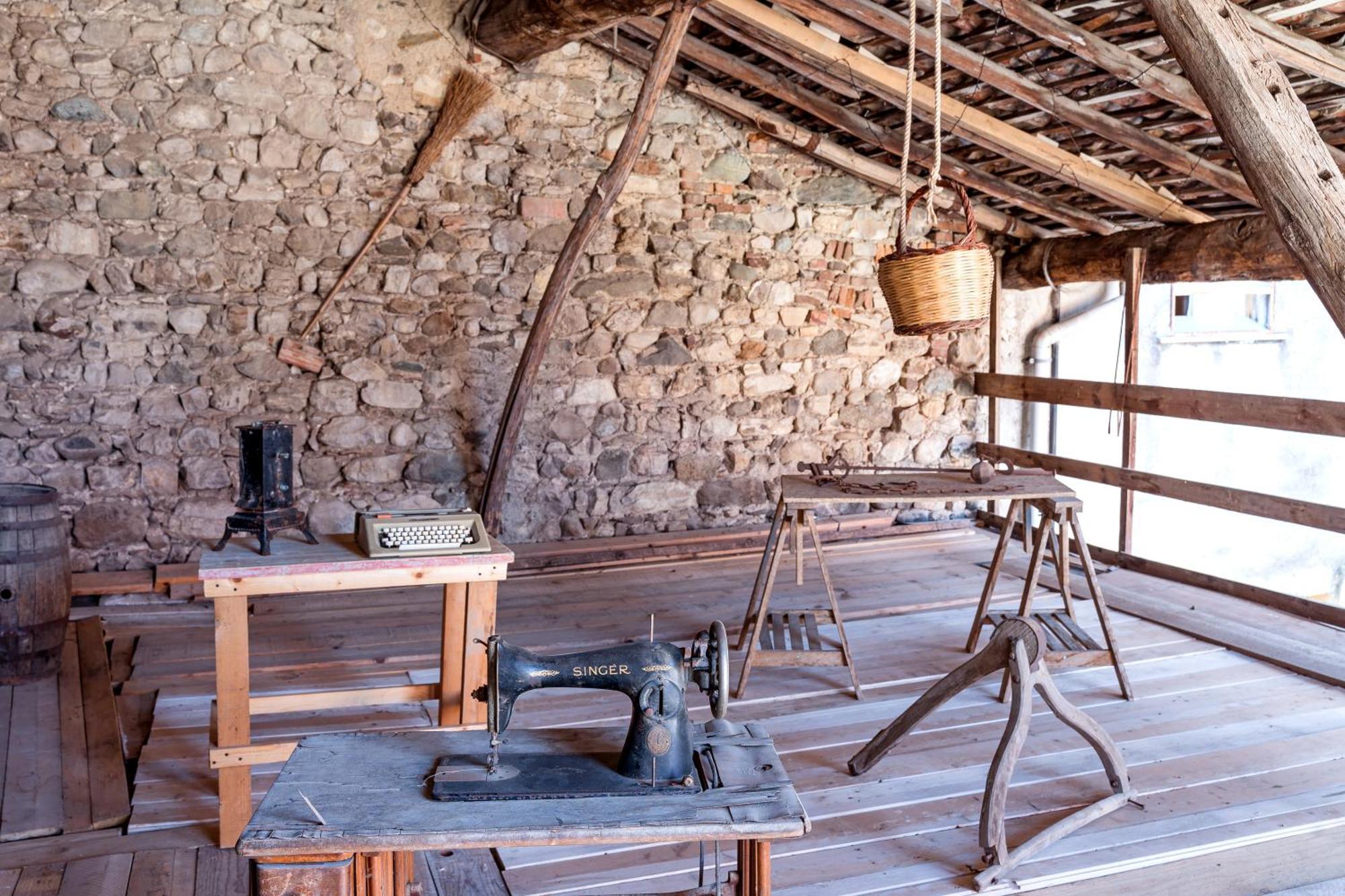 B&B La Corte And Home Restaurant - Free Parking - 10 Minutes To The Lake And Centre Côme Esterno foto