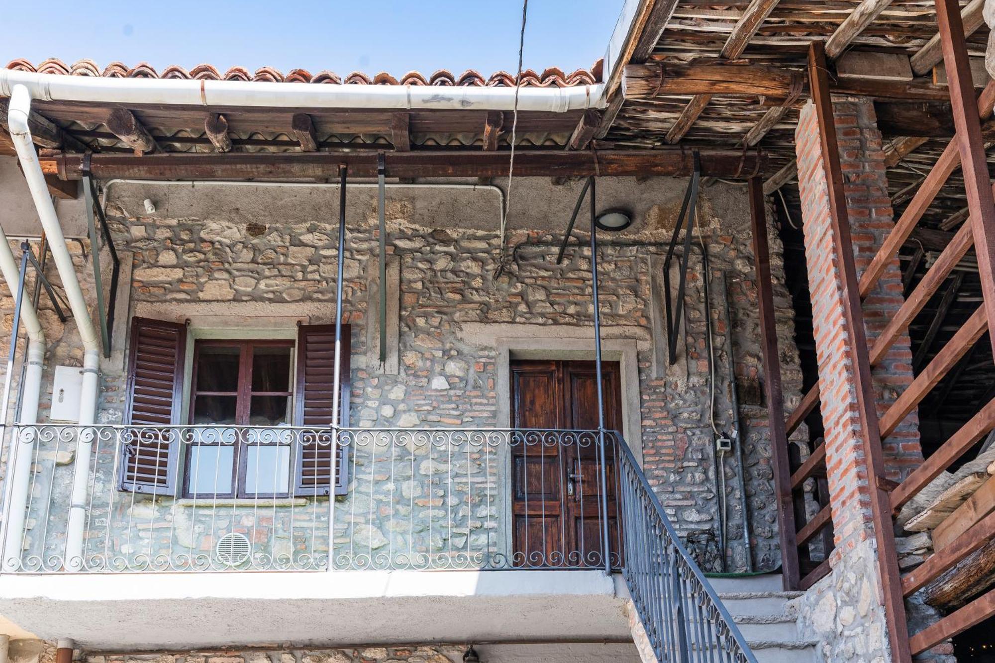 B&B La Corte And Home Restaurant - Free Parking - 10 Minutes To The Lake And Centre Côme Esterno foto