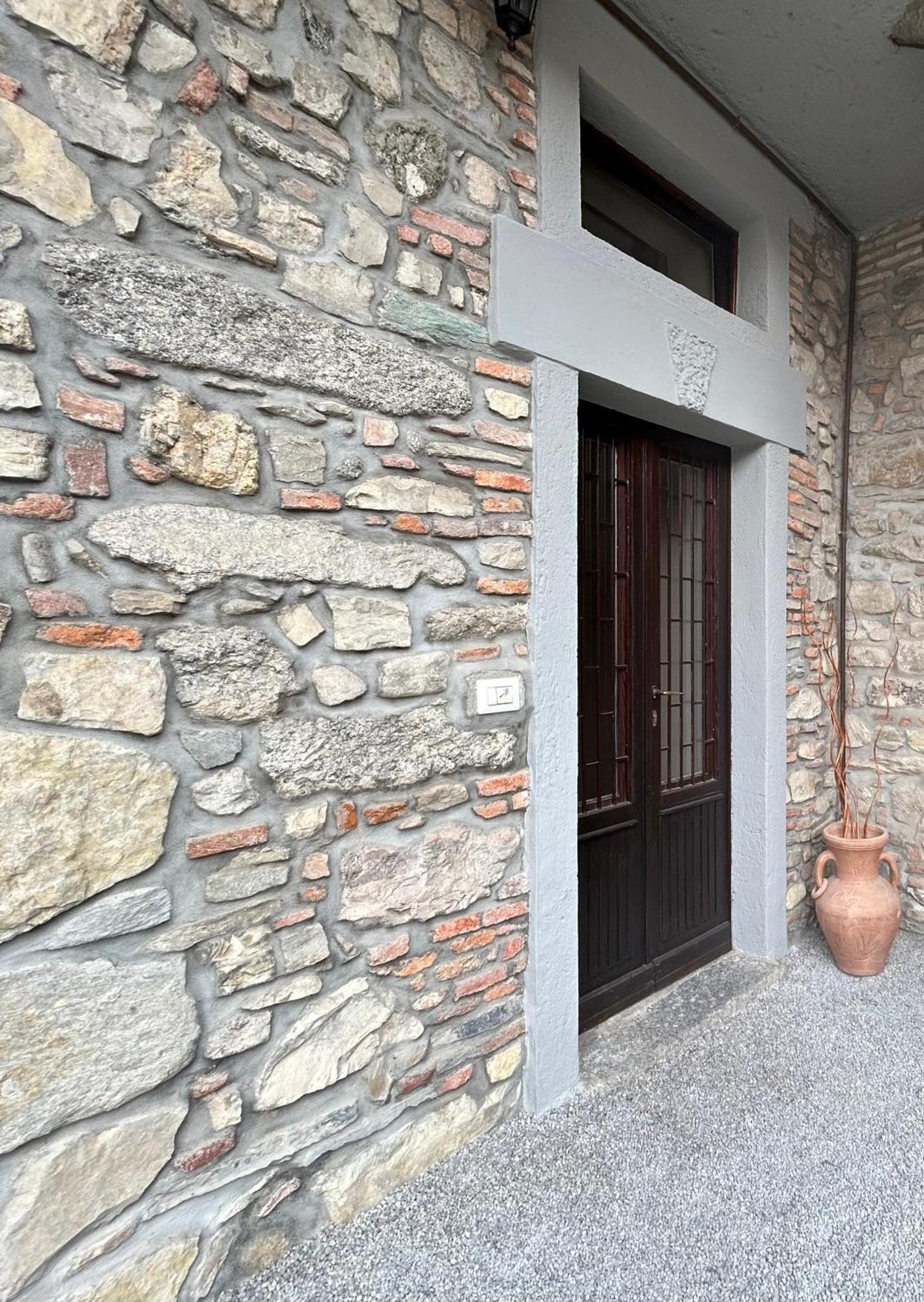 B&B La Corte And Home Restaurant - Free Parking - 10 Minutes To The Lake And Centre Côme Esterno foto
